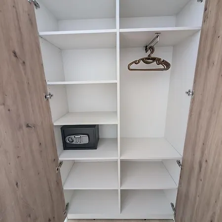 3 - Schoenes 2-zimmer Mit Parkplatz Und Seezugang